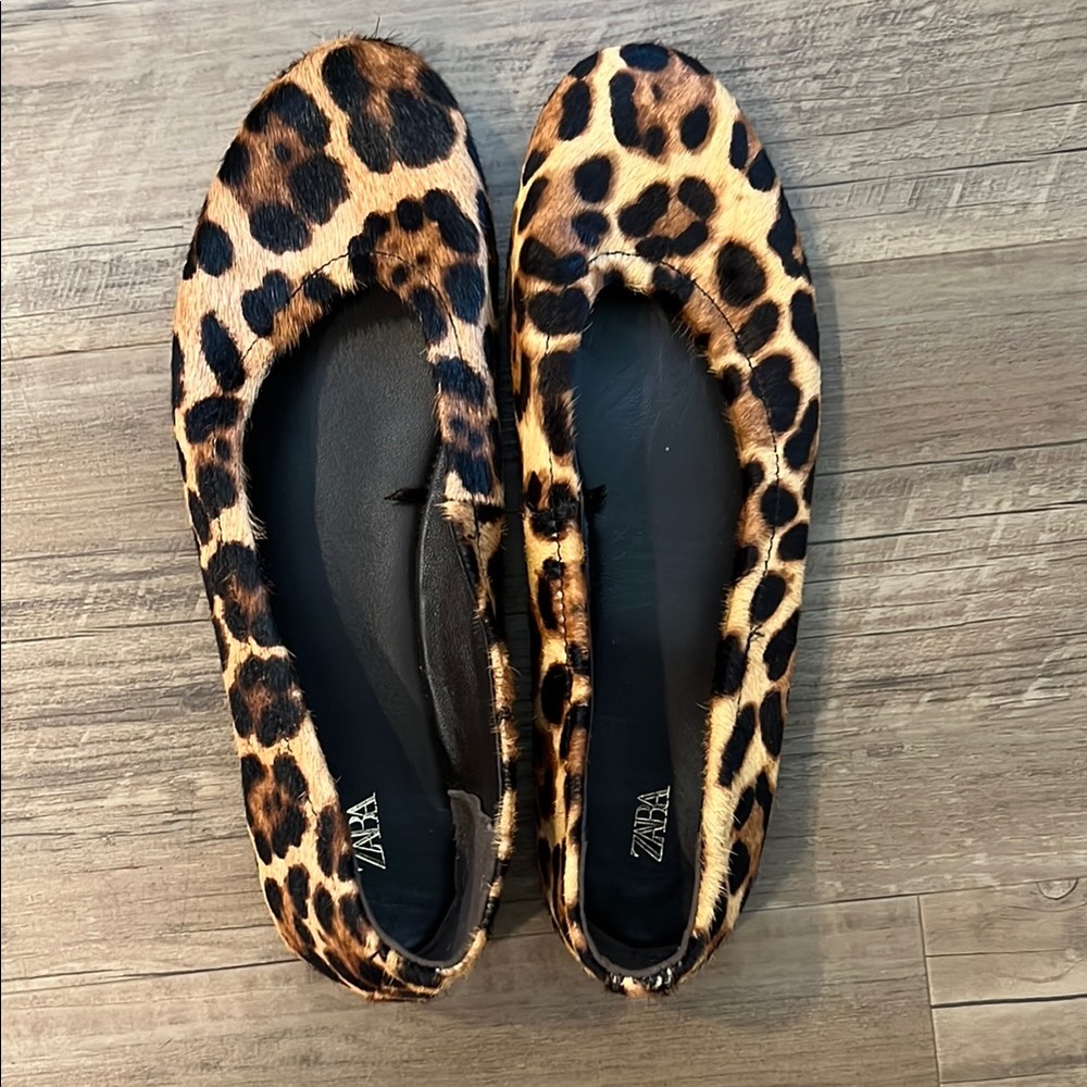 ZARA LEATHER ANIMAL PRINT BALLET FLATS